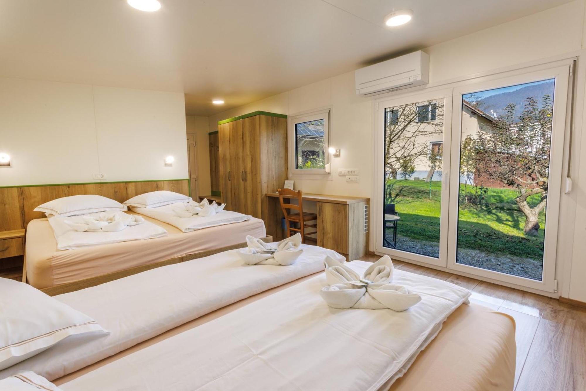 Mobile House Vegov Hram Hotel Dol pri Ljubljani Kültér fotó